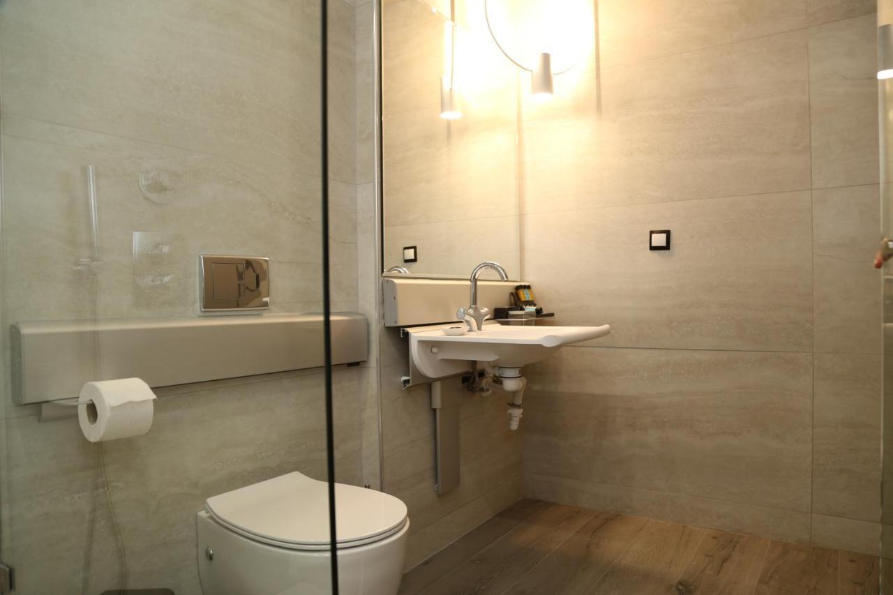 Rooster Suites Ateny Zewnętrze zdjęcie