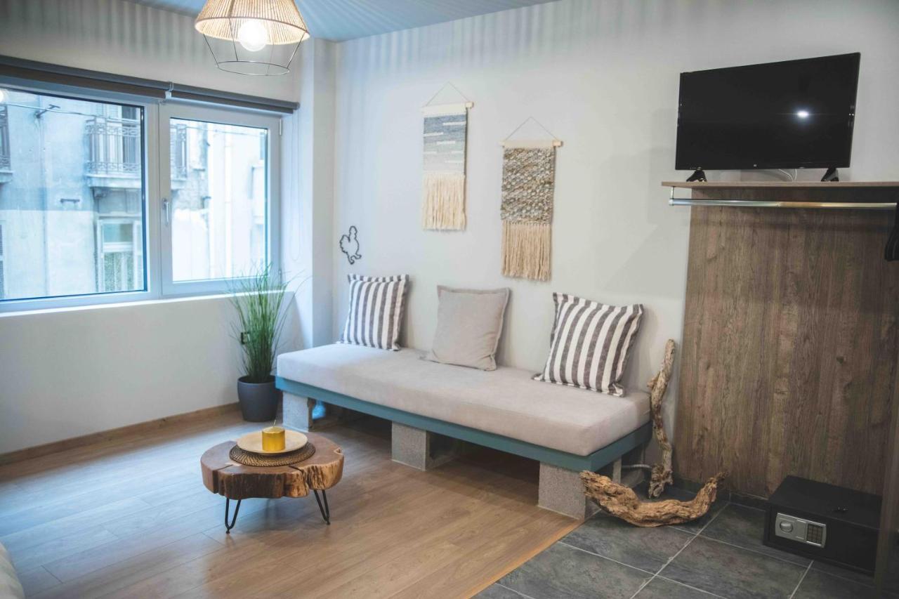 Rooster Suites Ateny Zewnętrze zdjęcie