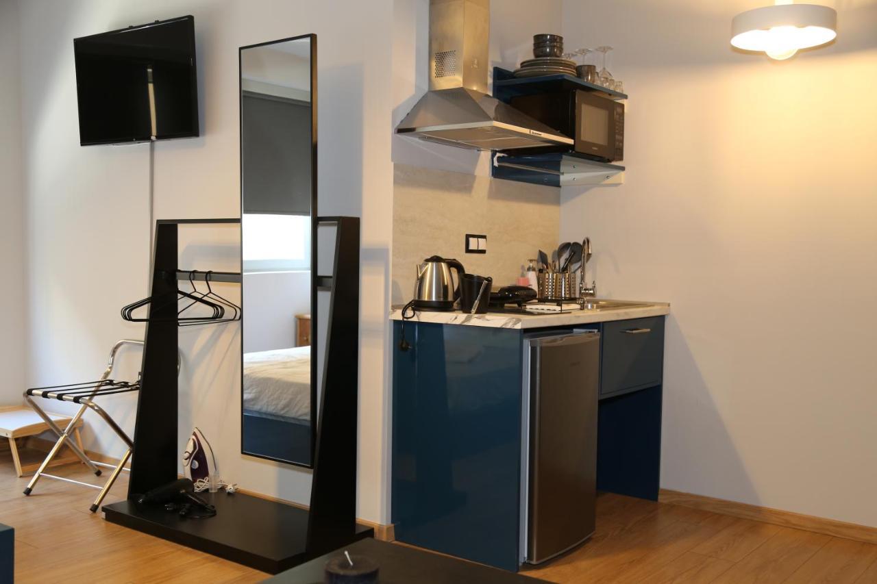 Rooster Suites Ateny Zewnętrze zdjęcie