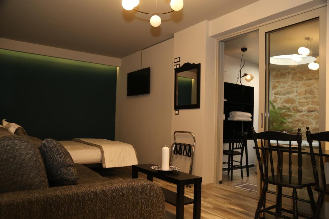 Rooster Suites Ateny Zewnętrze zdjęcie