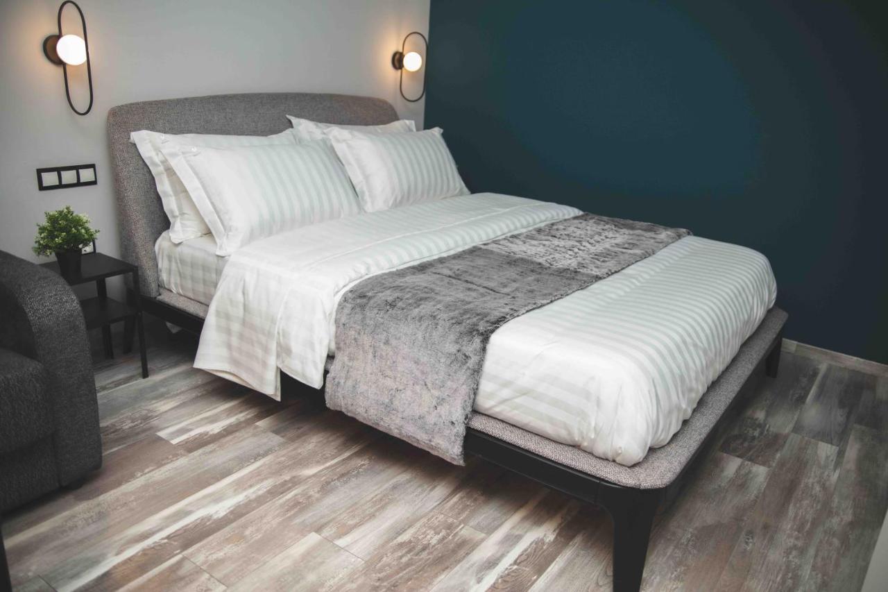 Rooster Suites Ateny Zewnętrze zdjęcie