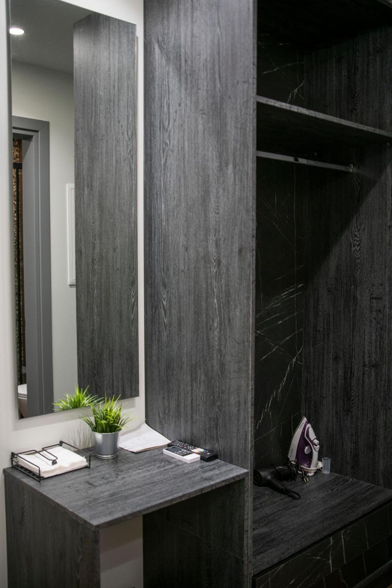 Rooster Suites Ateny Zewnętrze zdjęcie