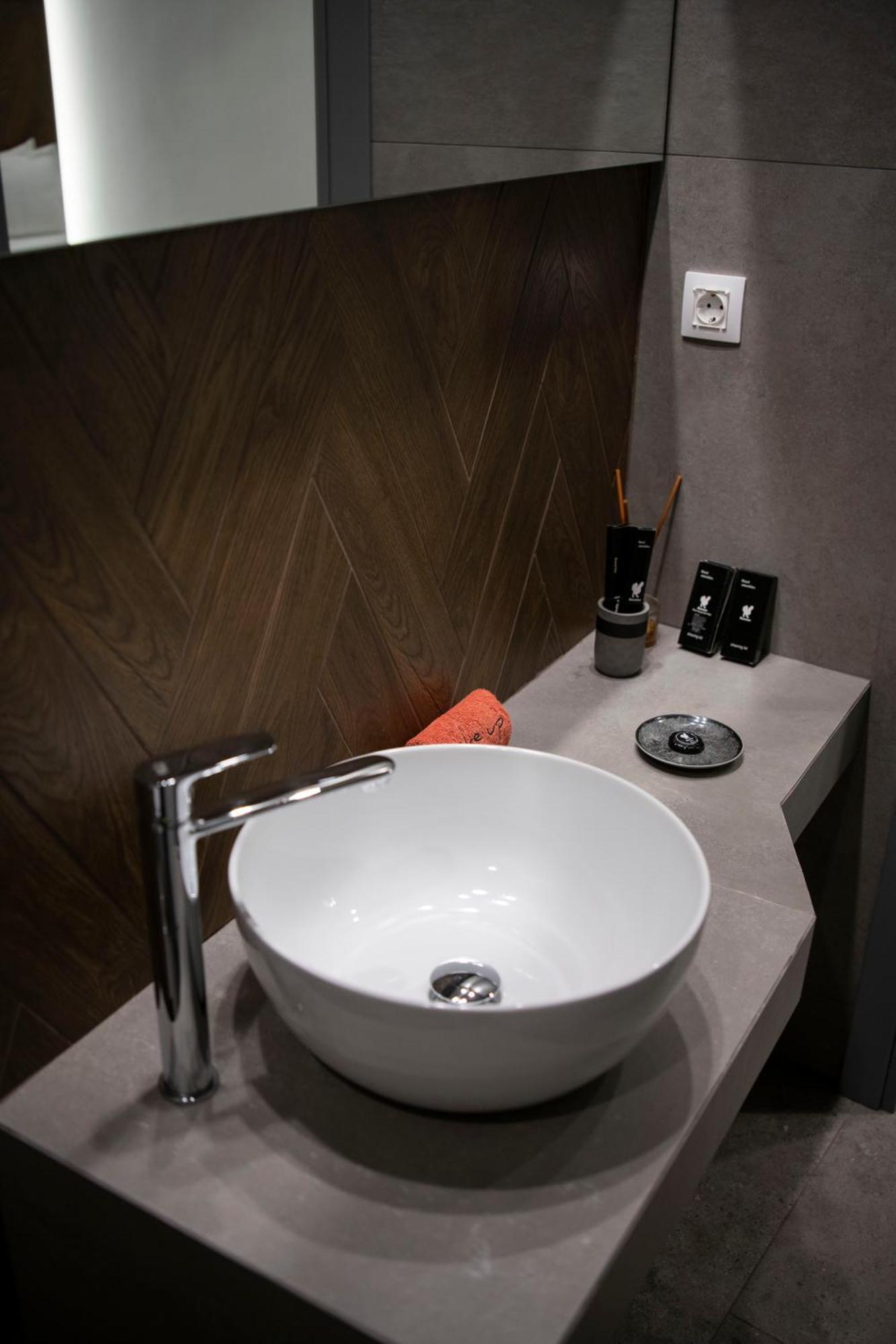 Rooster Suites Ateny Zewnętrze zdjęcie