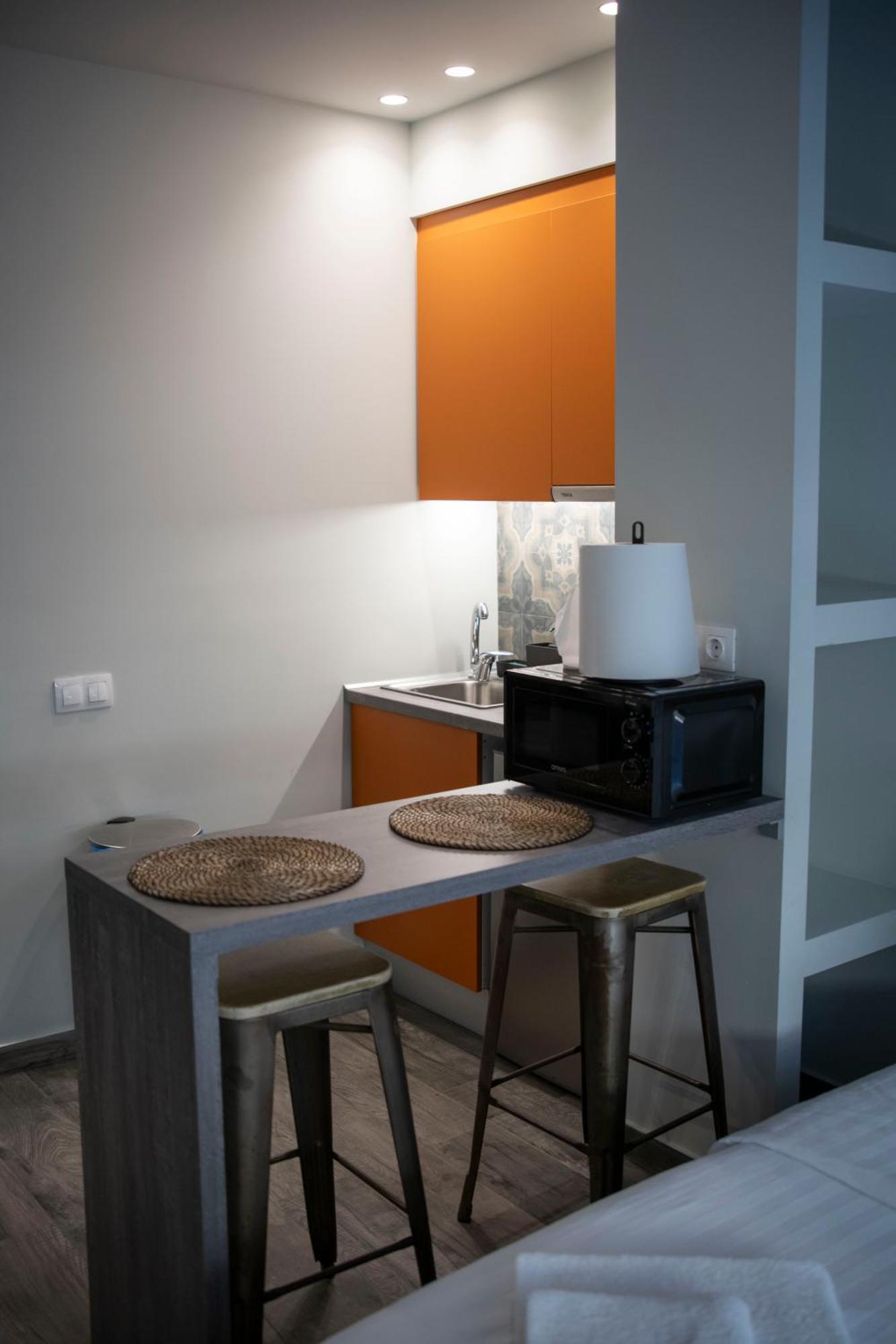 Rooster Suites Ateny Zewnętrze zdjęcie