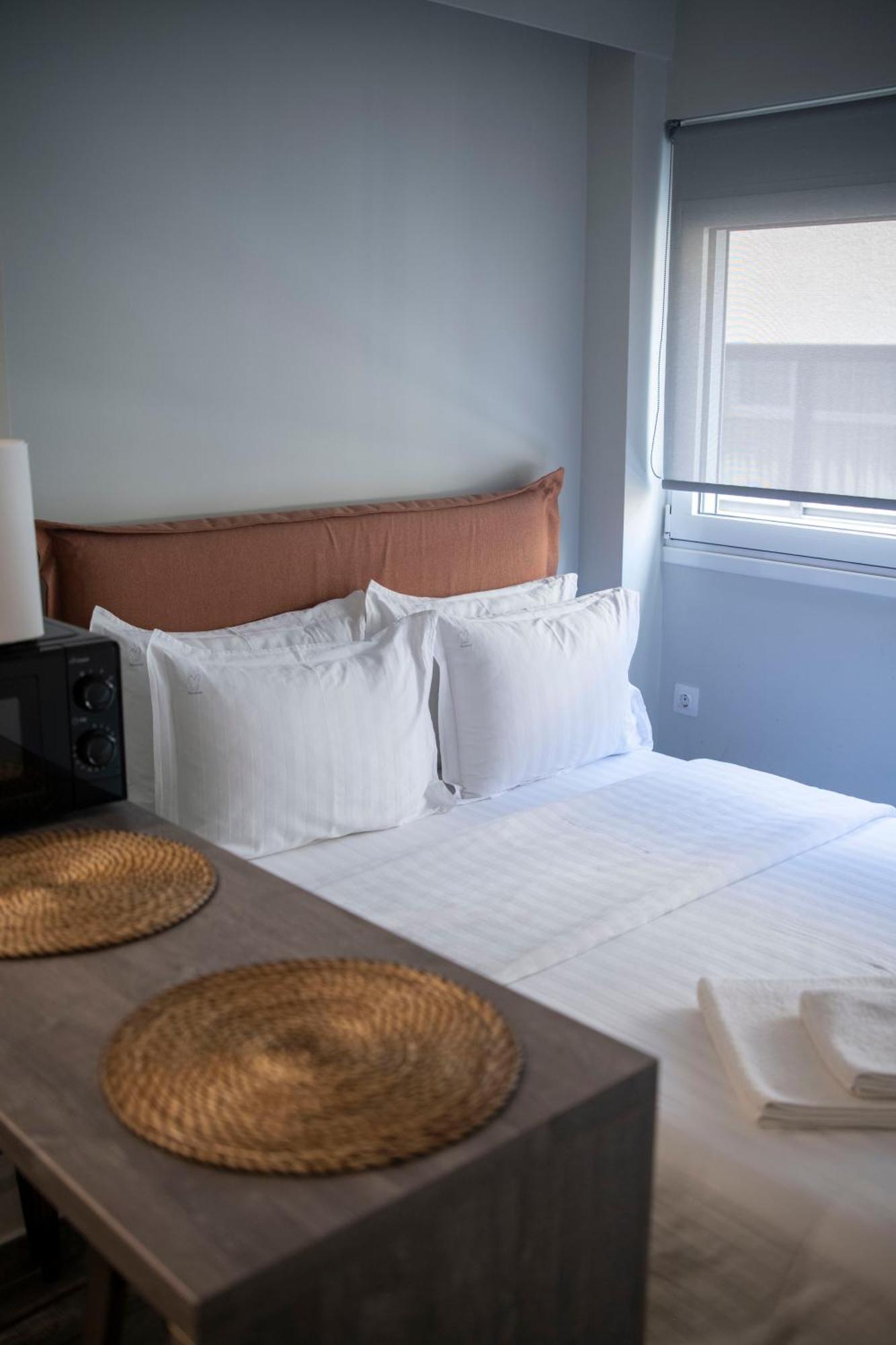 Rooster Suites Ateny Zewnętrze zdjęcie